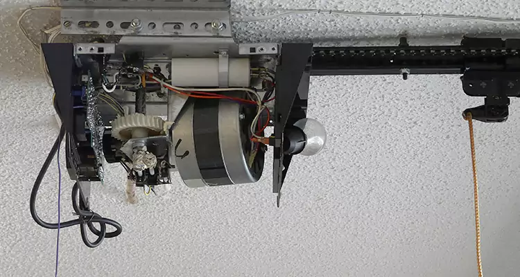 Emergency Garage Door Opener Repair in The Acreage, FL