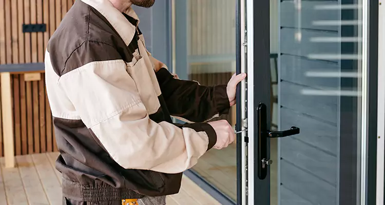 Fix Patio Screen Door Rollers in The Acreage, FL
