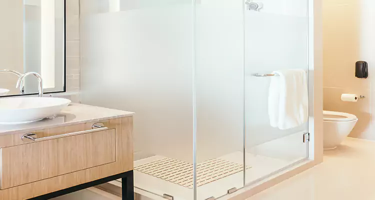 Expert Shower Door Fix and Repair in The Acreage, FL